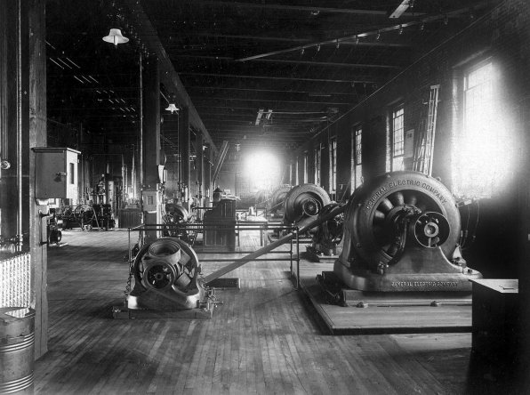 The interior of Concord Electric’s original powerhouse at the Sewalls Fall Dam first opened in 1894. It was known as Powerhouse 2 from 1905 on. The General Electric generators used leather belts manufactured by Page Belting Co.