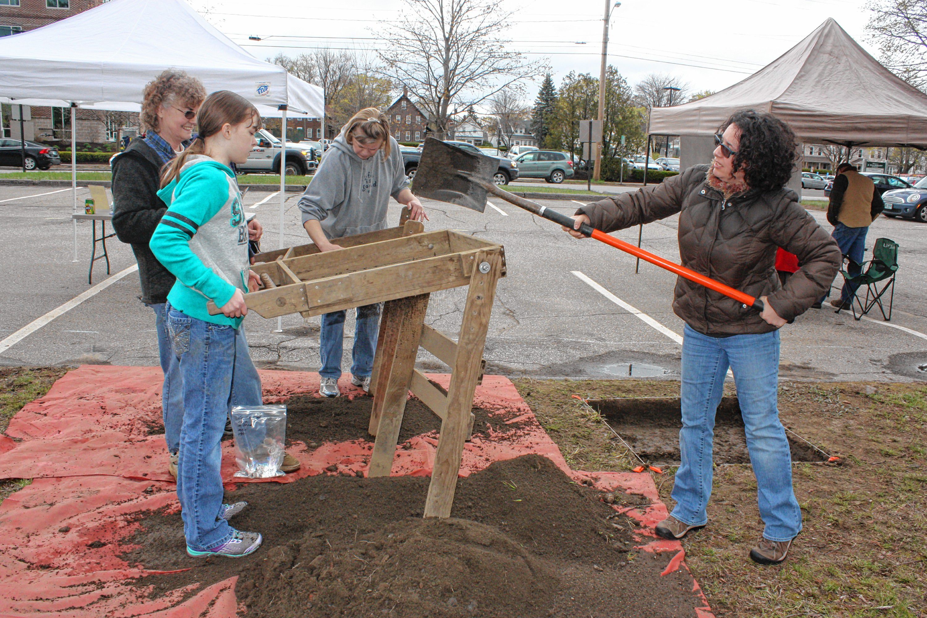 so Dig Days II was planned to fall right as one transitioned to the other. The two-day affair gave people the opportunity to come down and learn all about archaeology