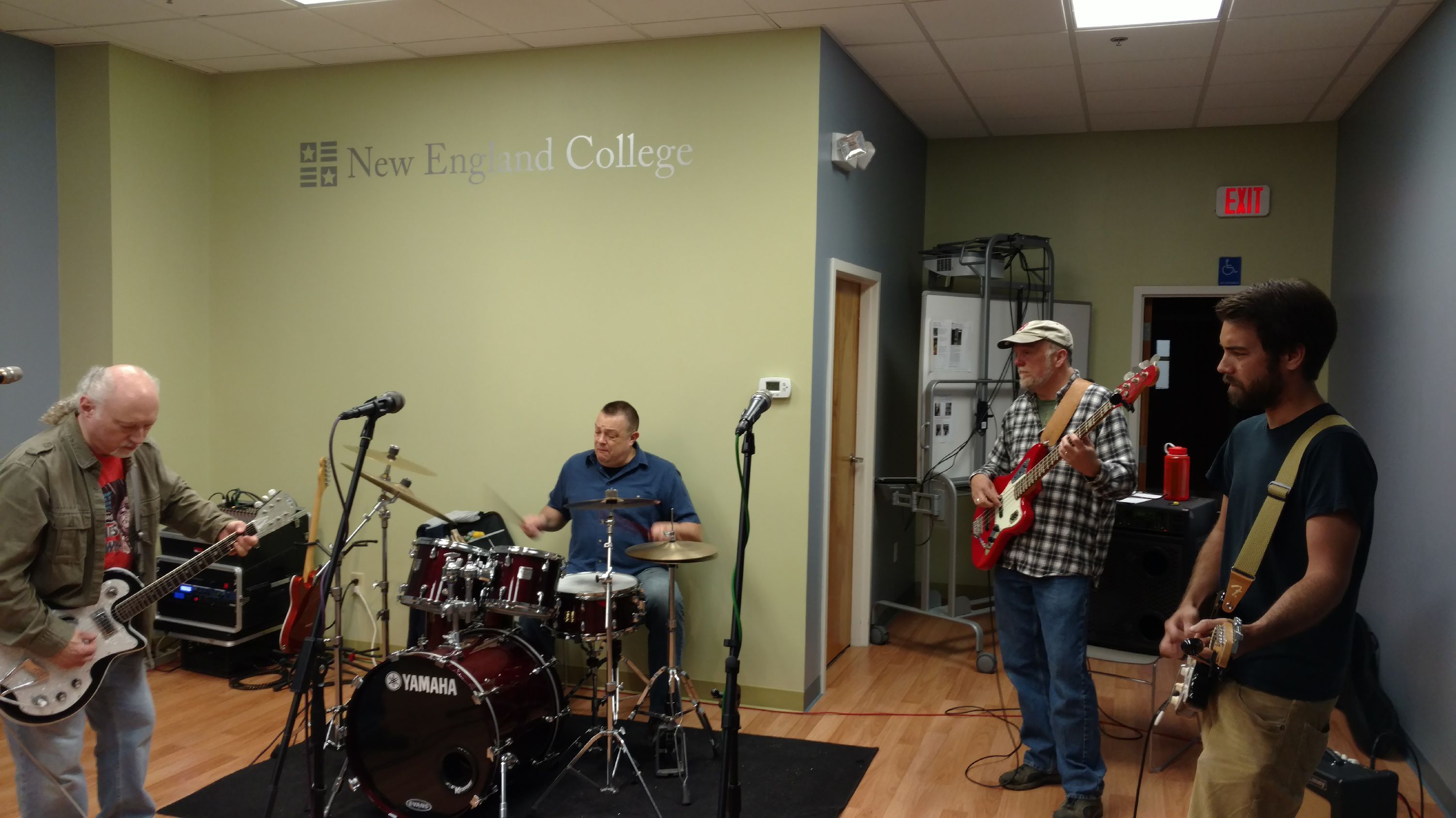 Jon (right) stood in with the band for a few tracks during a ProJam open jam session at NEC Concord last year.