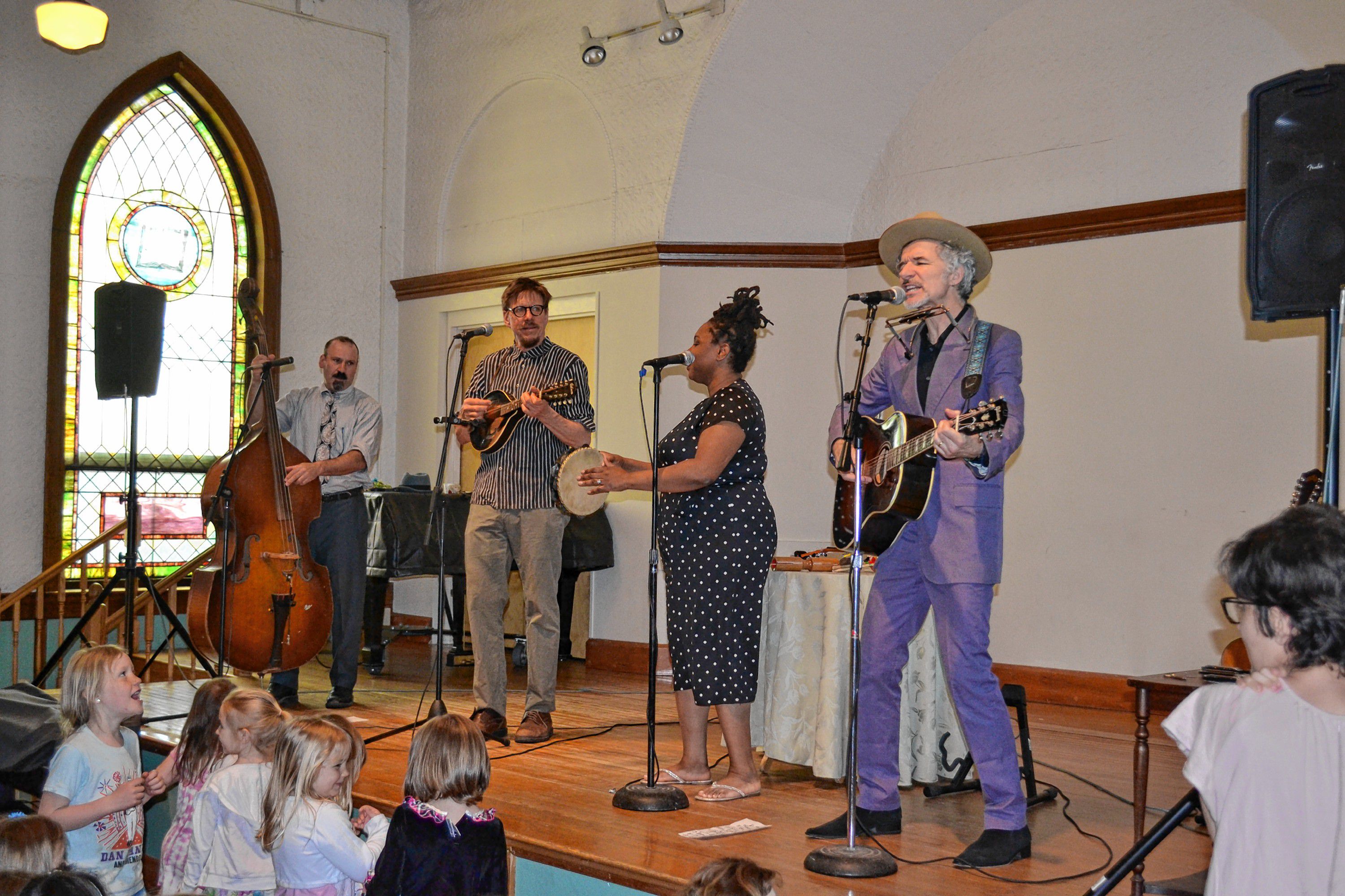 Dan Zanes played a pair of benefit concerts for the Friendly Kitchen last weekend at the Concord Community Music School. TIM GOODWIN / Insider staff