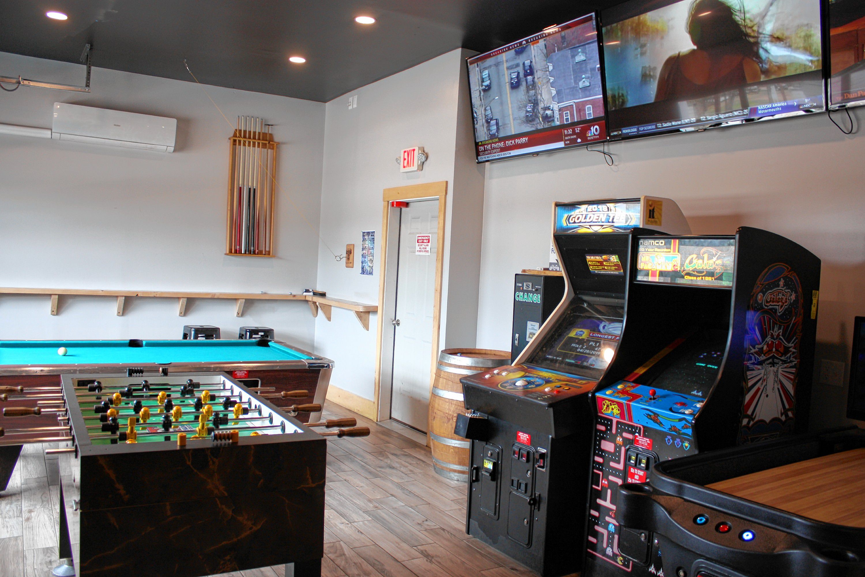 Kettlehead Brewing Co., located at 407 W. Main St. in Tilton, offers a wide-open taproom, complete with 12 beers on tap and a full food menu. There's also a new game room off the side with a garage door-style window that opens to the outdoor patio. JON BODELL / Insider staff