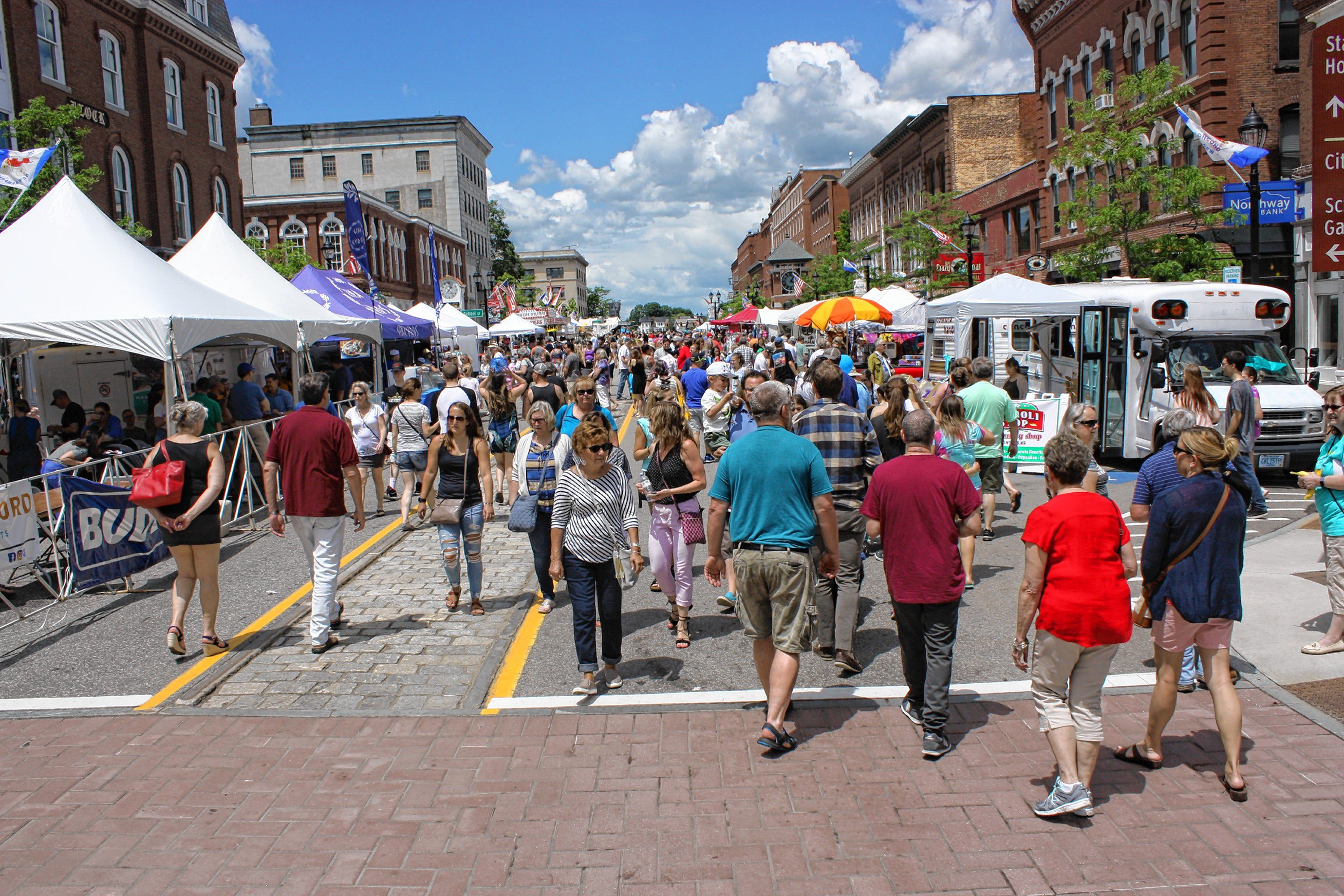 Main Street was absolutely packed on a beautiful Saturday afternoon during Market Days. JON BODELL / Insider staff