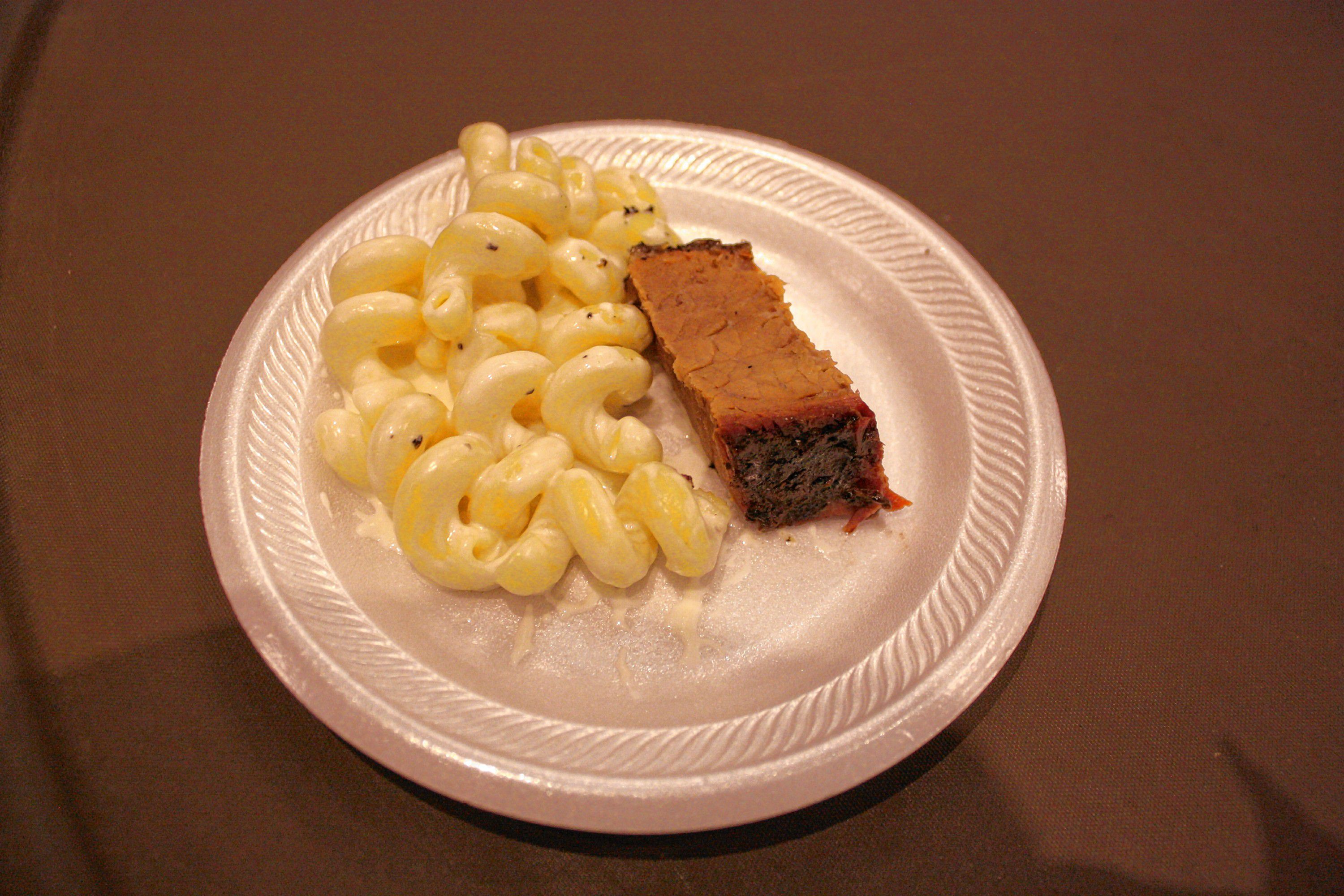 Mac and cheese and beef brisket from O Steaks & Seafood. JON BODELL / Insider staff