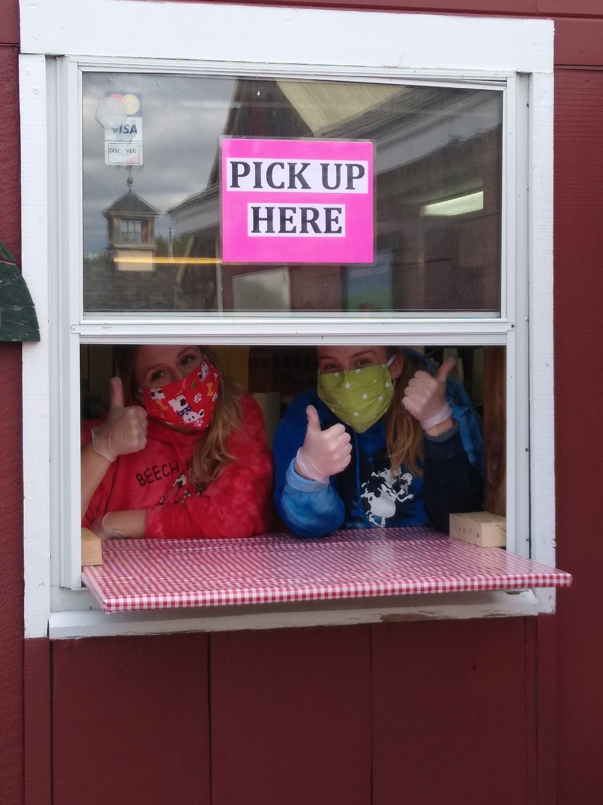 Beech Hill Farm scoopers are ready to take your orders.  