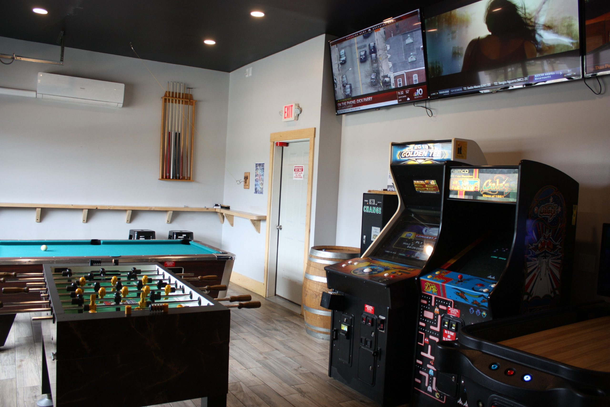 Kettlehead Brewing Co., located at 407 W. Main St. in Tilton, offers a wide-open taproom, complete with 12 beers on tap and a full food menu. There's also a new game room off the side with a garage door-style window that opens to the outdoor patio. JON BODELL / Insider staff