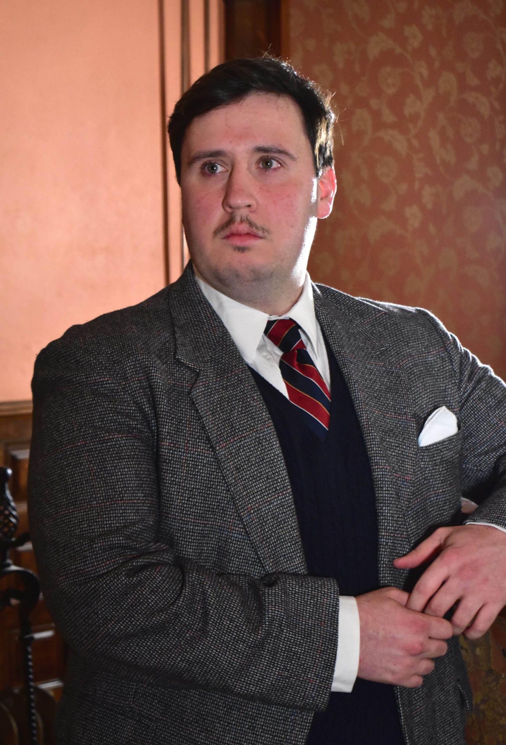 Garrison Garron plays the role of Leonard Vole, the main nsuspect in the murder trial in Agatha Christie’s “Witness for the Prosecution.”